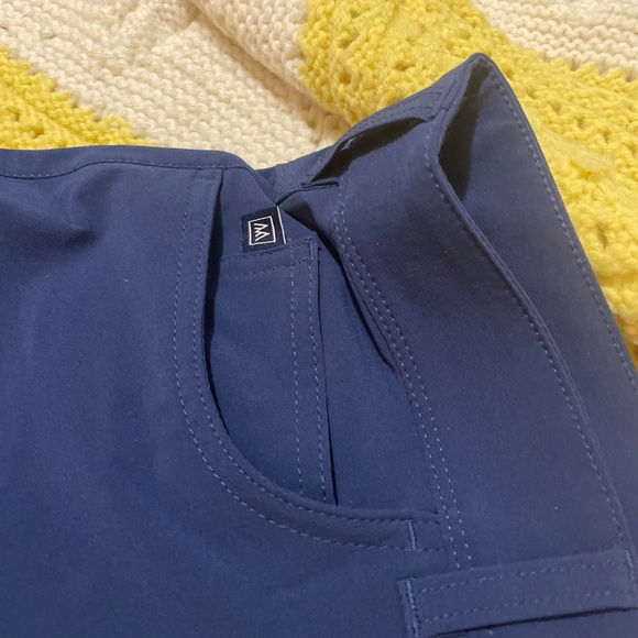 Mizzen and main mens dress slacks lightweight 30 x 30 - Picture 2 of 8